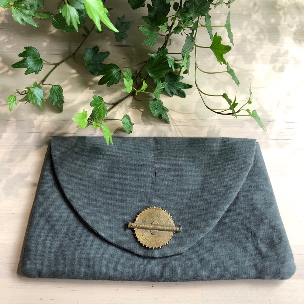 Amani ya Juu Handmade Clutch